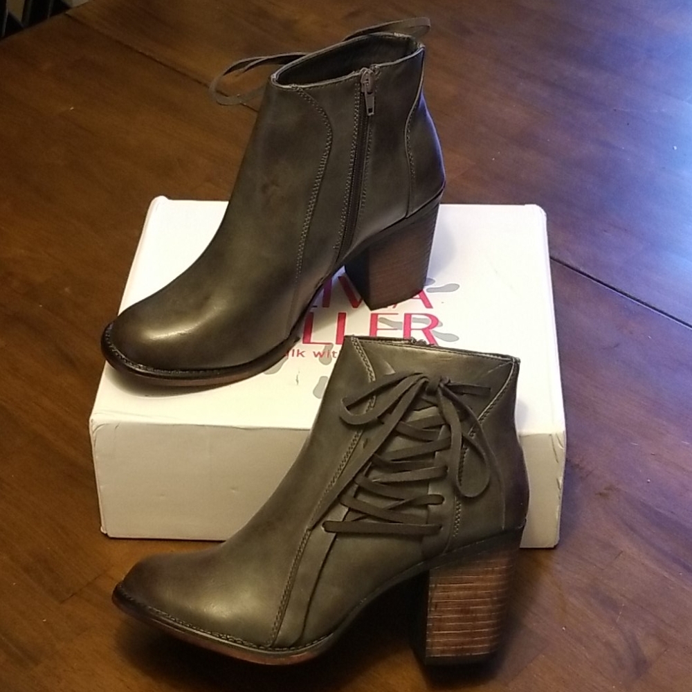Olivia miller ankle booties